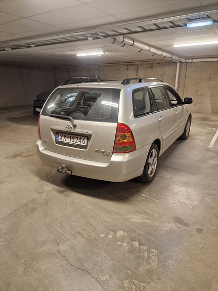 Toyota Corolla 4 of 10