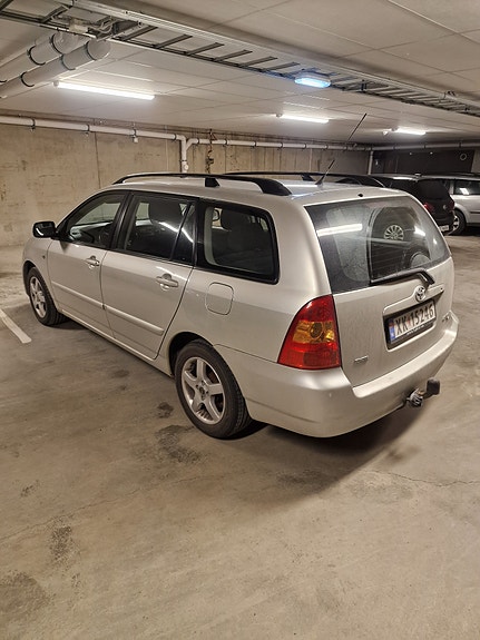 Toyota Corolla 6 of 10