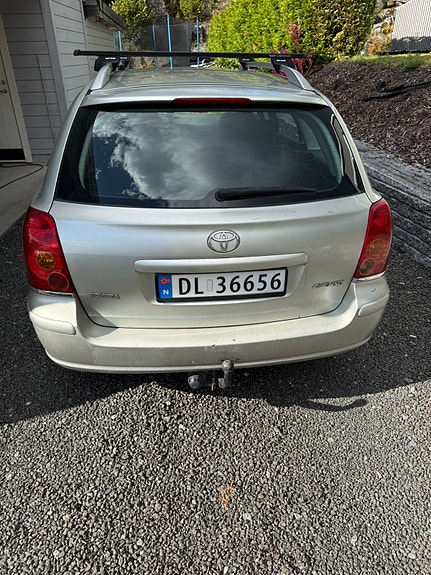 Toyota Avensis 5 of 13