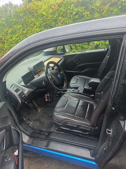 BMW i3 6 of 8