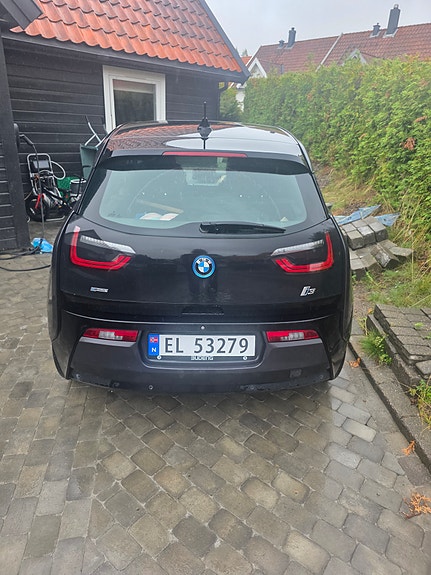 BMW i3 3 of 8