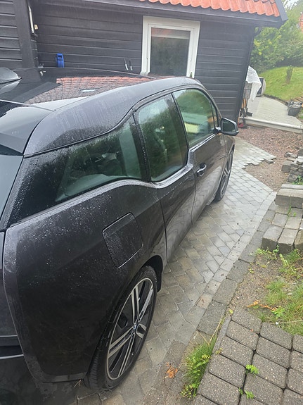 BMW i3 2 of 8