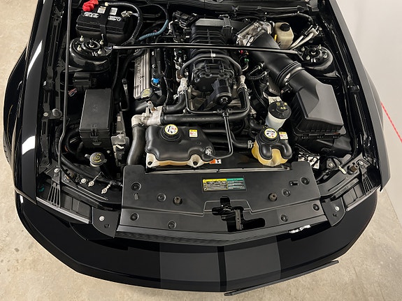 Ford Mustang 9 of 14