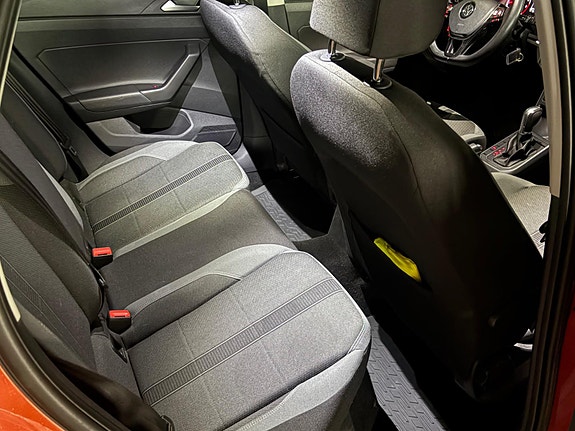 Volkswagen Polo 17 of 27
