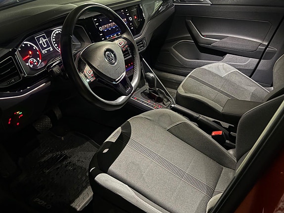 Volkswagen Polo 10 of 27