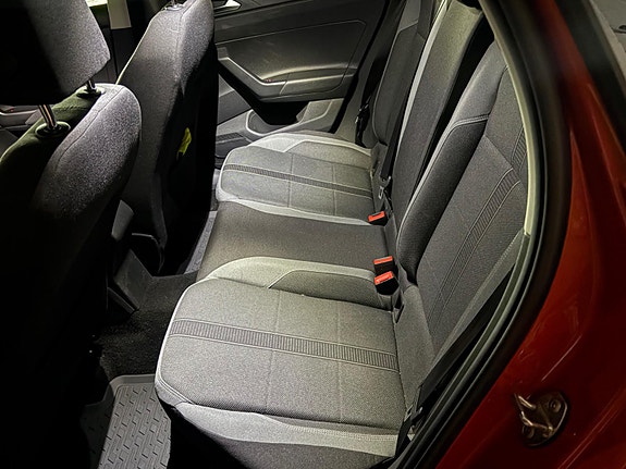 Volkswagen Polo 14 of 27