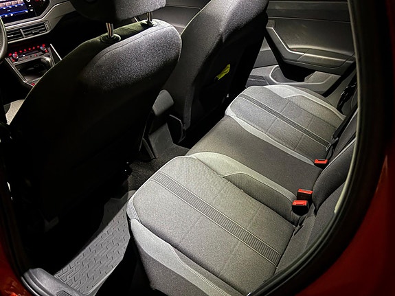Volkswagen Polo 12 of 27