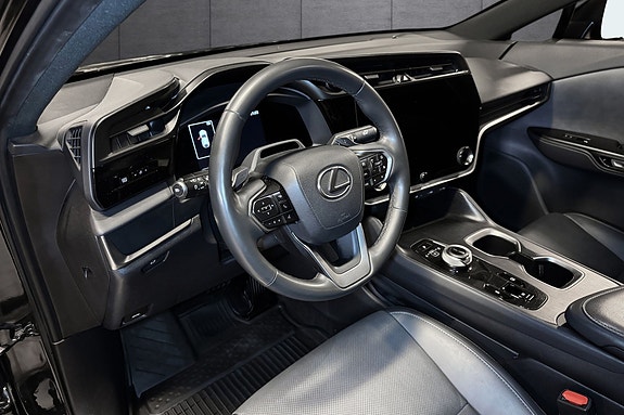Lexus RZ450e 16 of 21