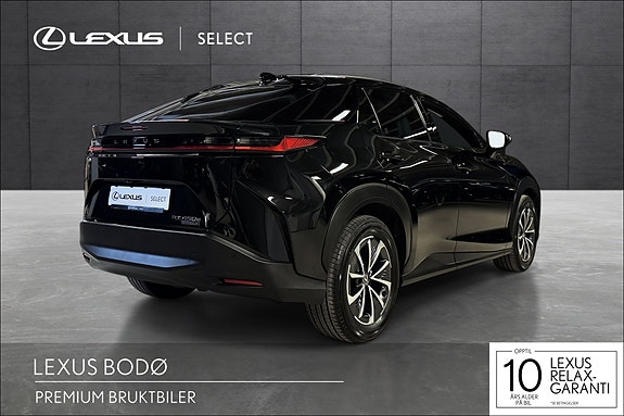 Lexus RZ450e 5 of 21