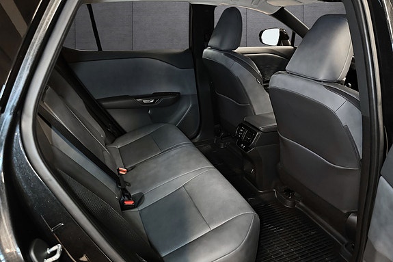 Lexus RZ450e 13 of 21