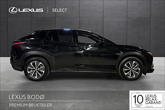 Lexus RZ450e 6 of 21