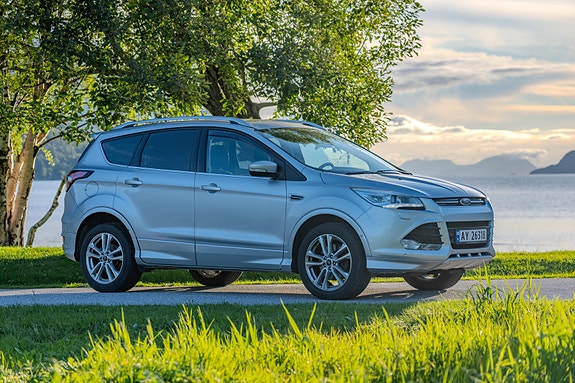 Ford Kuga 2 of 15