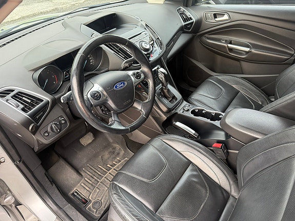 Ford Kuga 7 of 15