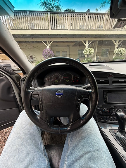 Volvo XC70 11 of 30