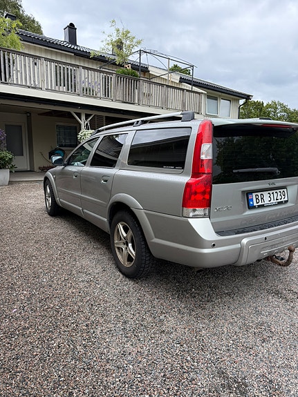 Volvo XC70 4 of 30