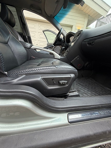 Volvo XC70 19 of 30