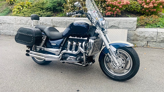 Triumph Rocket 3/ Ny service/ Gode dekk 6 of 30