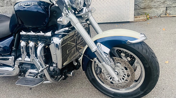 Triumph Rocket 3/ Ny service/ Gode dekk 16 of 30