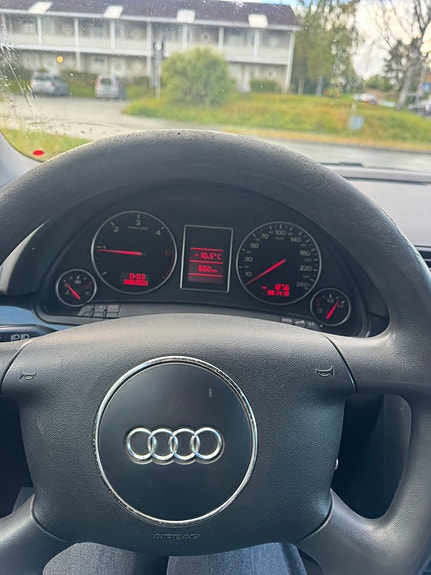 Audi A4 12 of 15