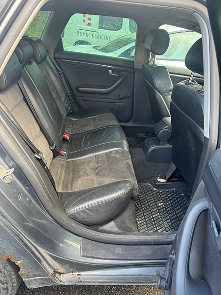 Audi A4 15 of 15