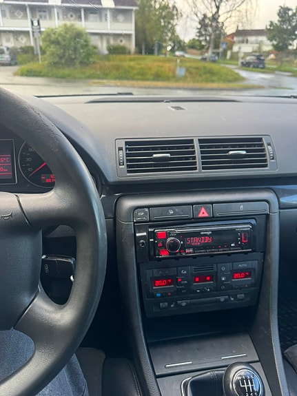 Audi A4 11 of 15