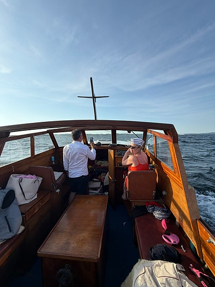 Nydelig Svege snekke bygget i Flekkefjord. 23 of 25