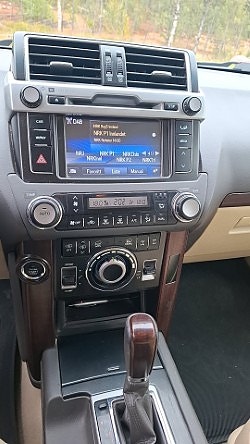 Toyota Land Cruiser 11 of 25