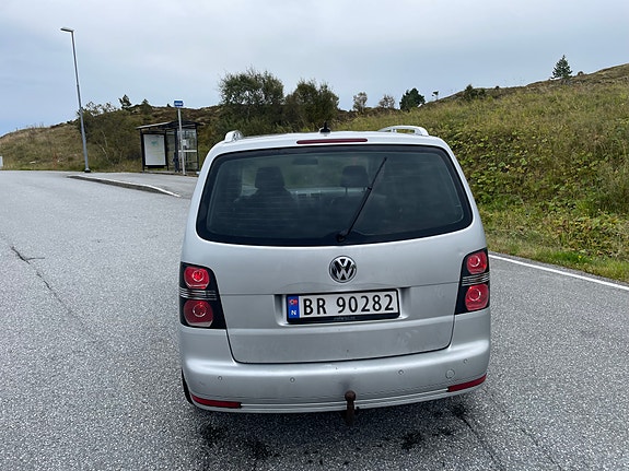 Volkswagen Touran 5 of 20