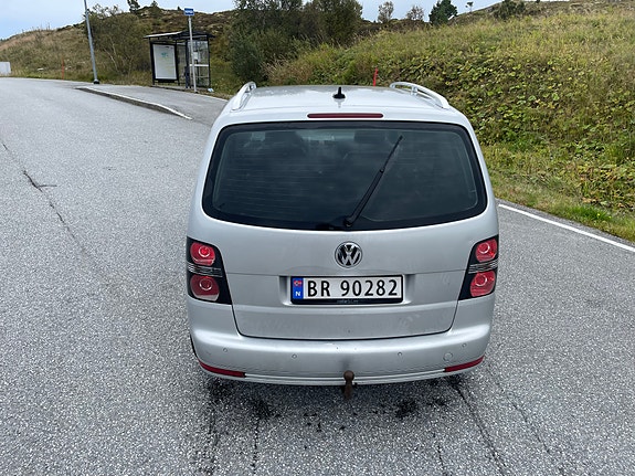 Volkswagen Touran 6 of 20