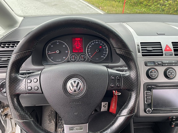 Volkswagen Touran 18 of 20