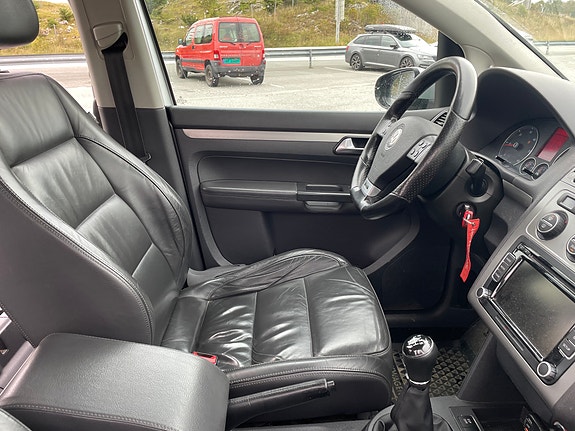 Volkswagen Touran 15 of 20