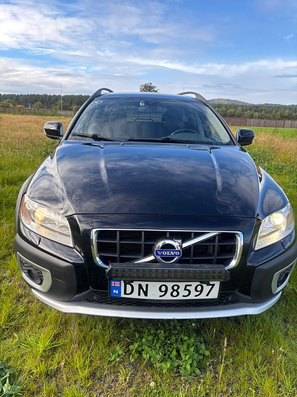 Volvo XC70 7 of 28