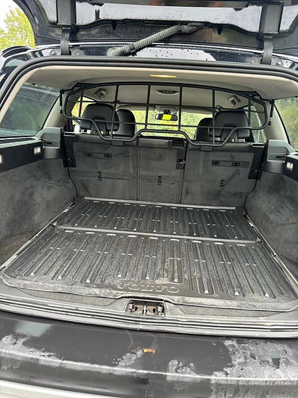 Volvo XC70 14 of 28