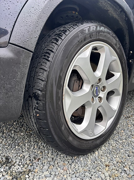 Volvo XC70 18 of 28