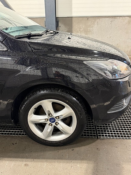 Ford Focus 5 of 16