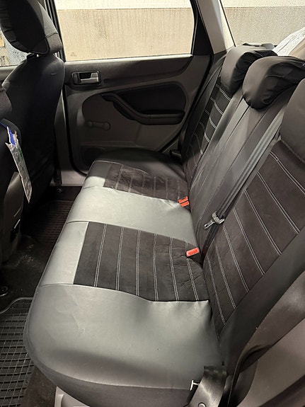 Ford Focus 13 of 16