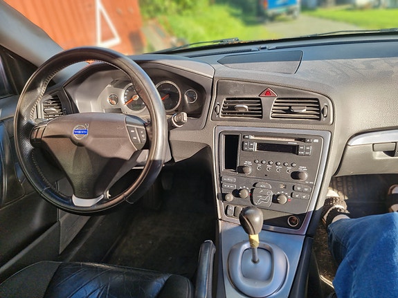 Volvo V70 5 of 6