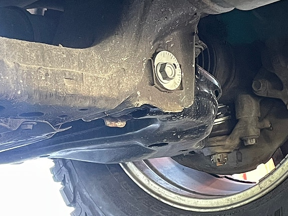 Toyota HiLux 16 of 16