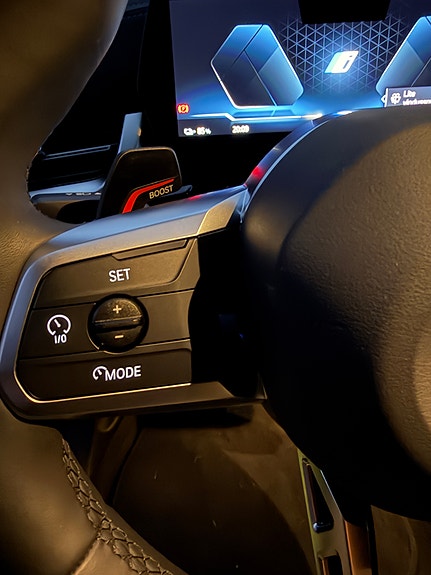 BMW iX2 13 of 27