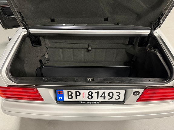 Mercedes-Benz SL320 14 of 29