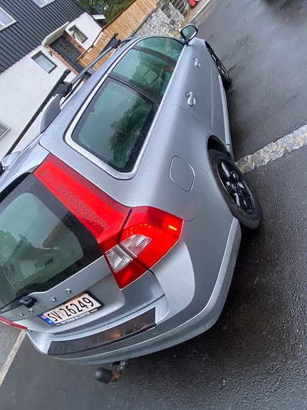 Volvo V70 3 of 30