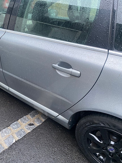 Volvo V70 9 of 30