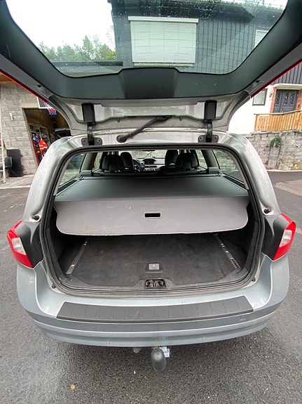 Volvo V70 14 of 30