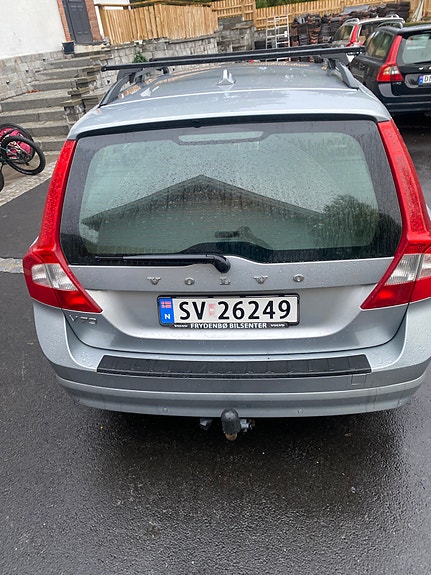 Volvo V70 11 of 30