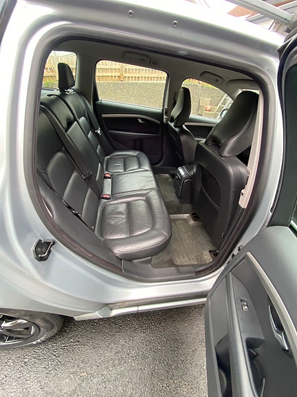 Volvo V70 16 of 30