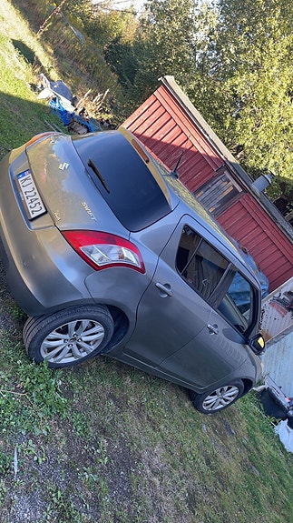 Suzuki Swift 3 of 30