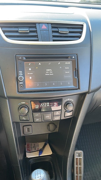 Suzuki Swift 18 of 30