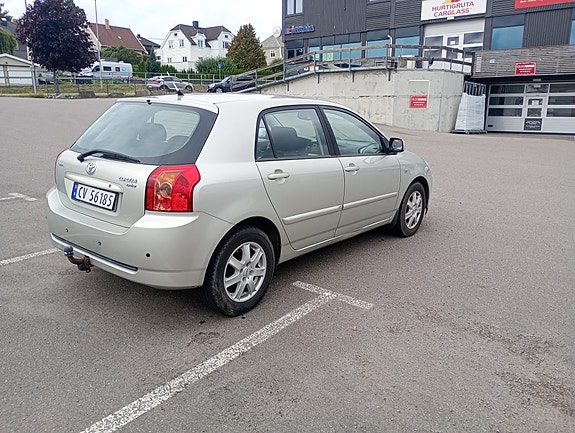 Toyota Corolla 6 of 18
