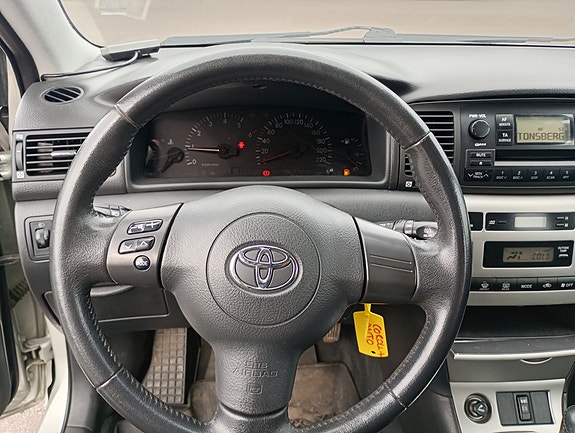 Toyota Corolla 12 of 18