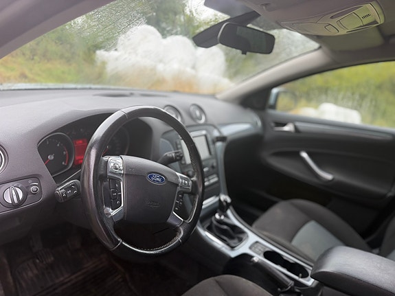 Ford Mondeo 9 of 9